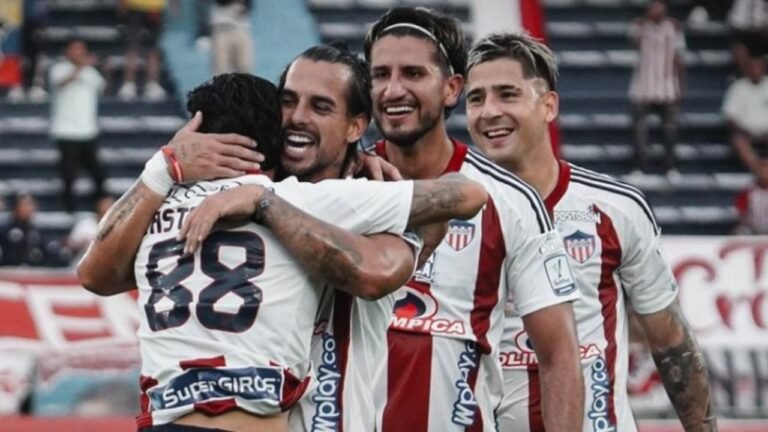 Junior de Barranquilla festejando el triunfo contra Chicó | Foto: @JuniorClubSA.