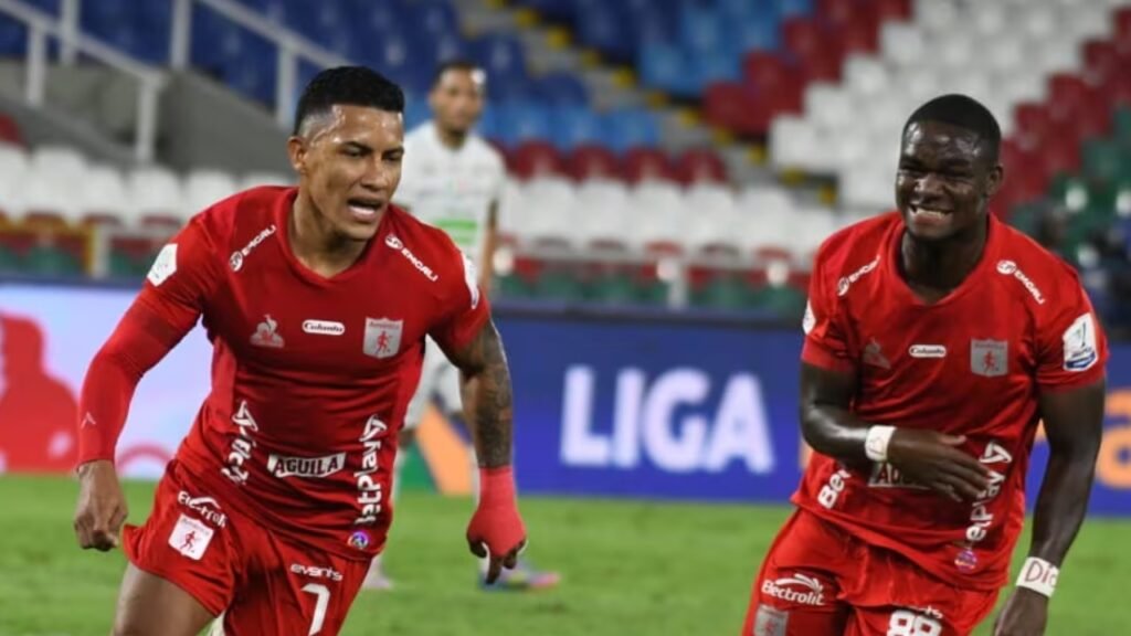 Jugadores de América de Cali festejando el gol a Once Caldas | Foto: El país / José Luis Guzmán.