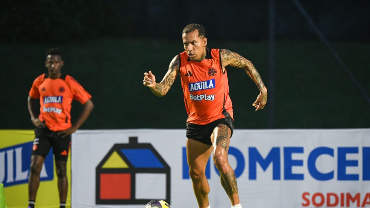 Dayro Moreno en sesión de entrenamiento con la Selección Colombia | Foto: FCF.