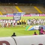 Fortaleza vs. Independiente Santa Fe en el Metropolitano de Techo | Foto: Jhon Barriga/ Futboldata.